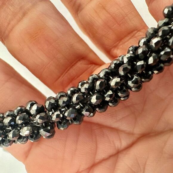 Grey beaded choker necklace - Picture 5 of 8